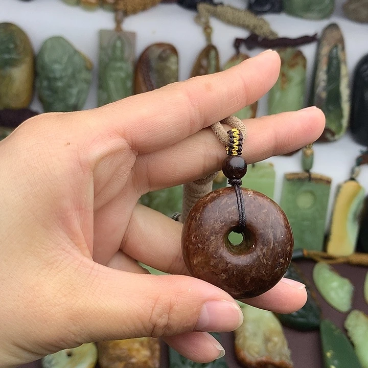 岫岩河磨玉（透闪石质玉）未镶嵌挂件