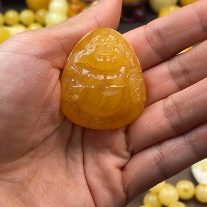 琥珀未镶嵌颈饰蜜蜡