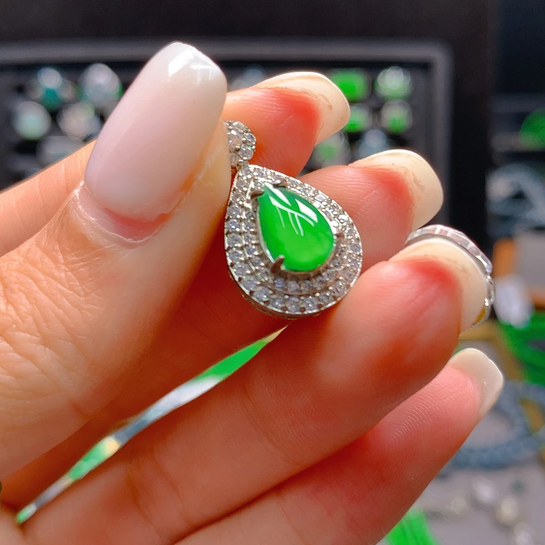 未镶嵌翡翠耳饰天然翡翠