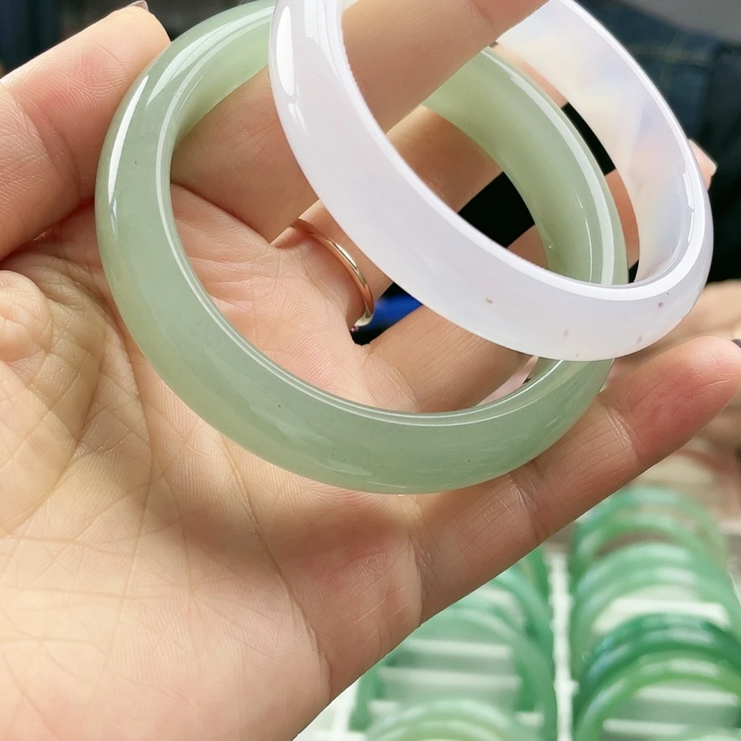 石英质玉qian' qian未镶嵌@*茜