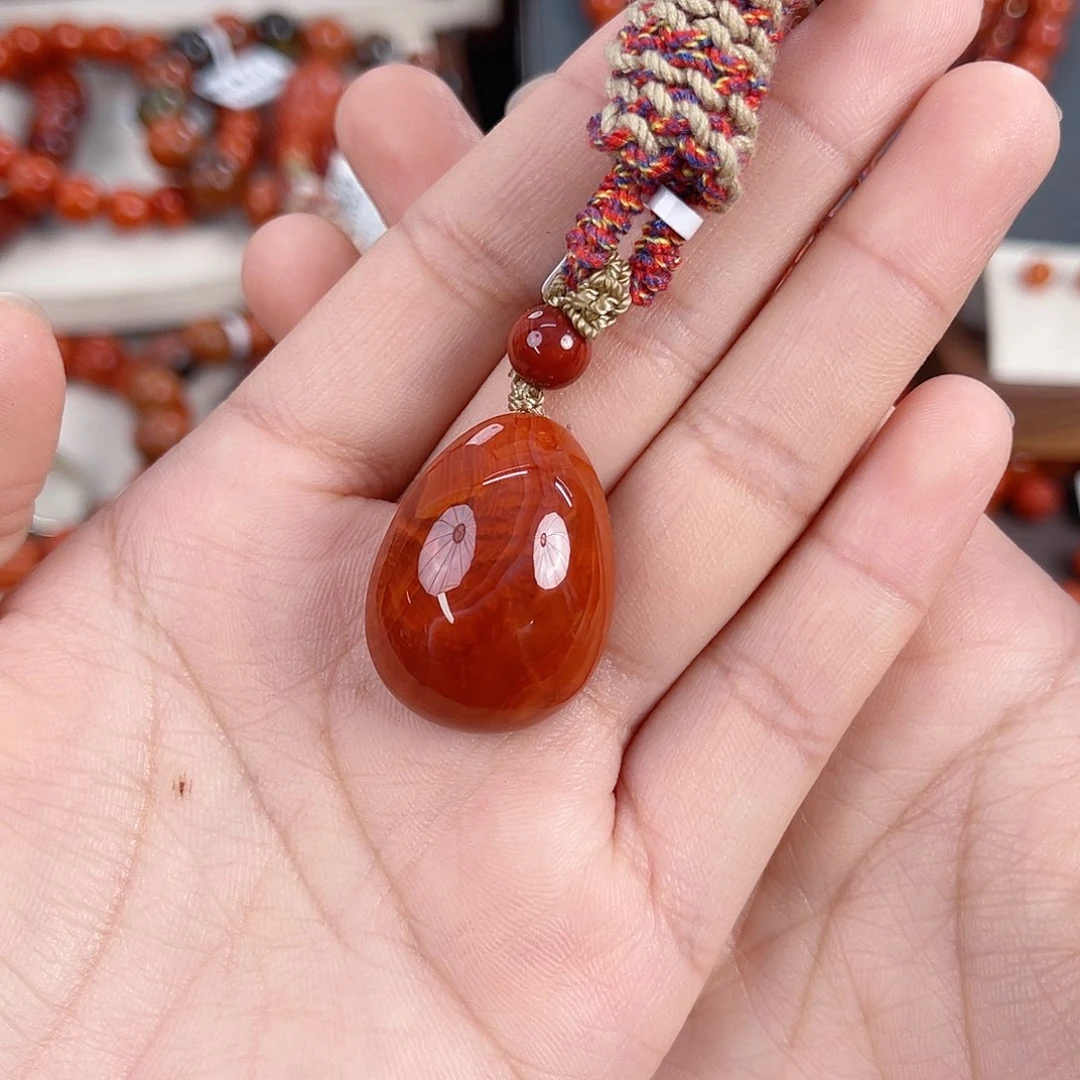 南红玛瑙未镶嵌瓦西柿子红火焰水滴吊坠