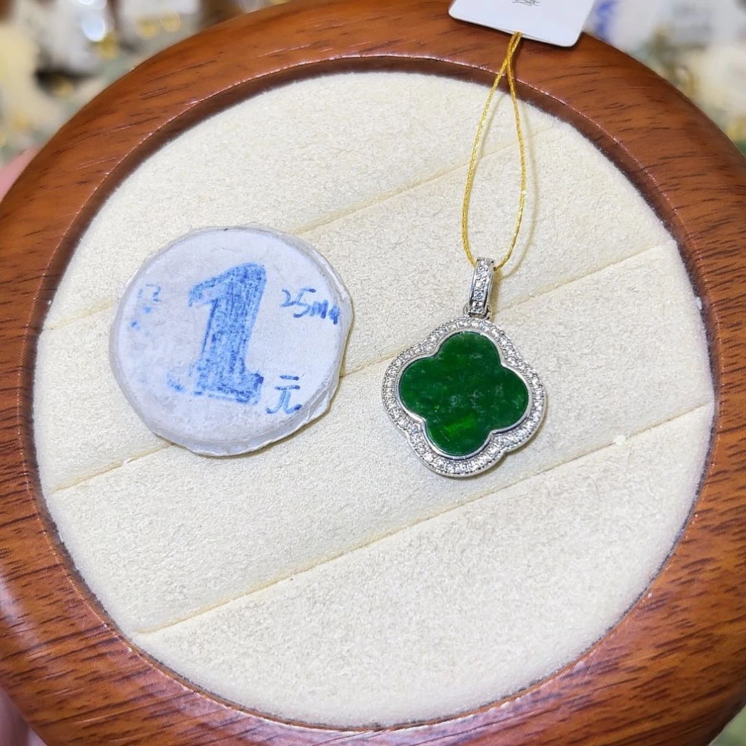 翡翠银S925镶嵌颈饰四叶草