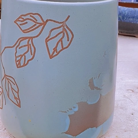 紫砂花盆口24高度31瑕疵一个