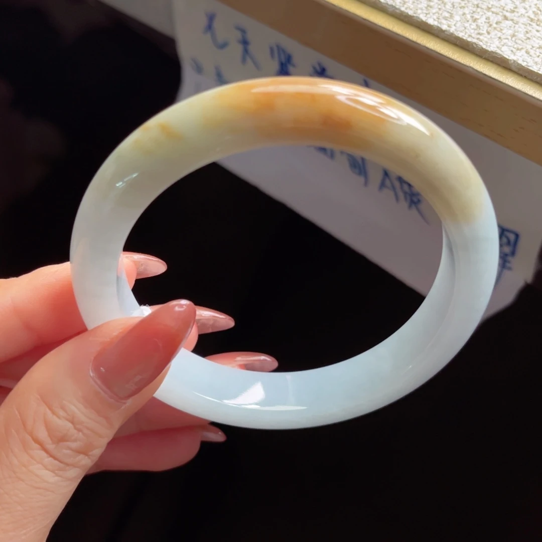 翡翠未镶嵌手镯手镯