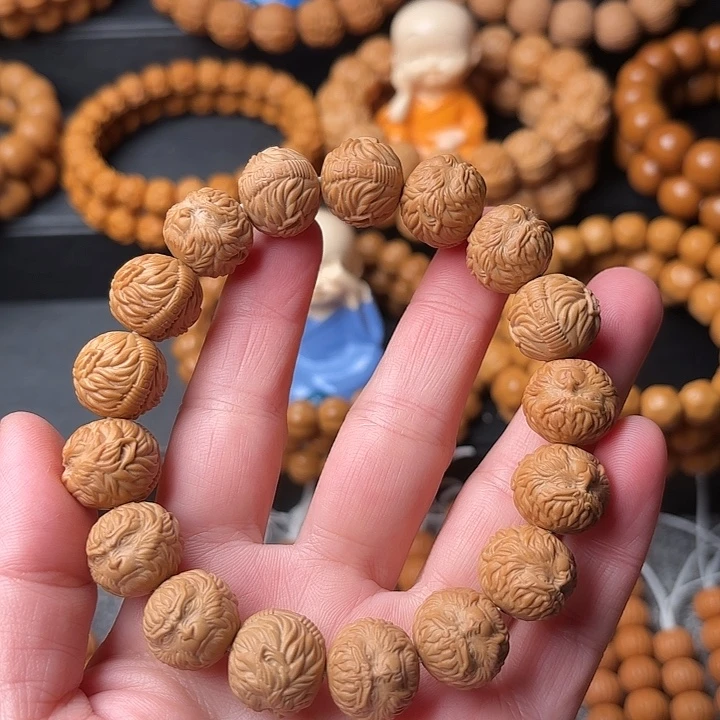 薄***季吊坠猴头核桃兔小心翼翼我