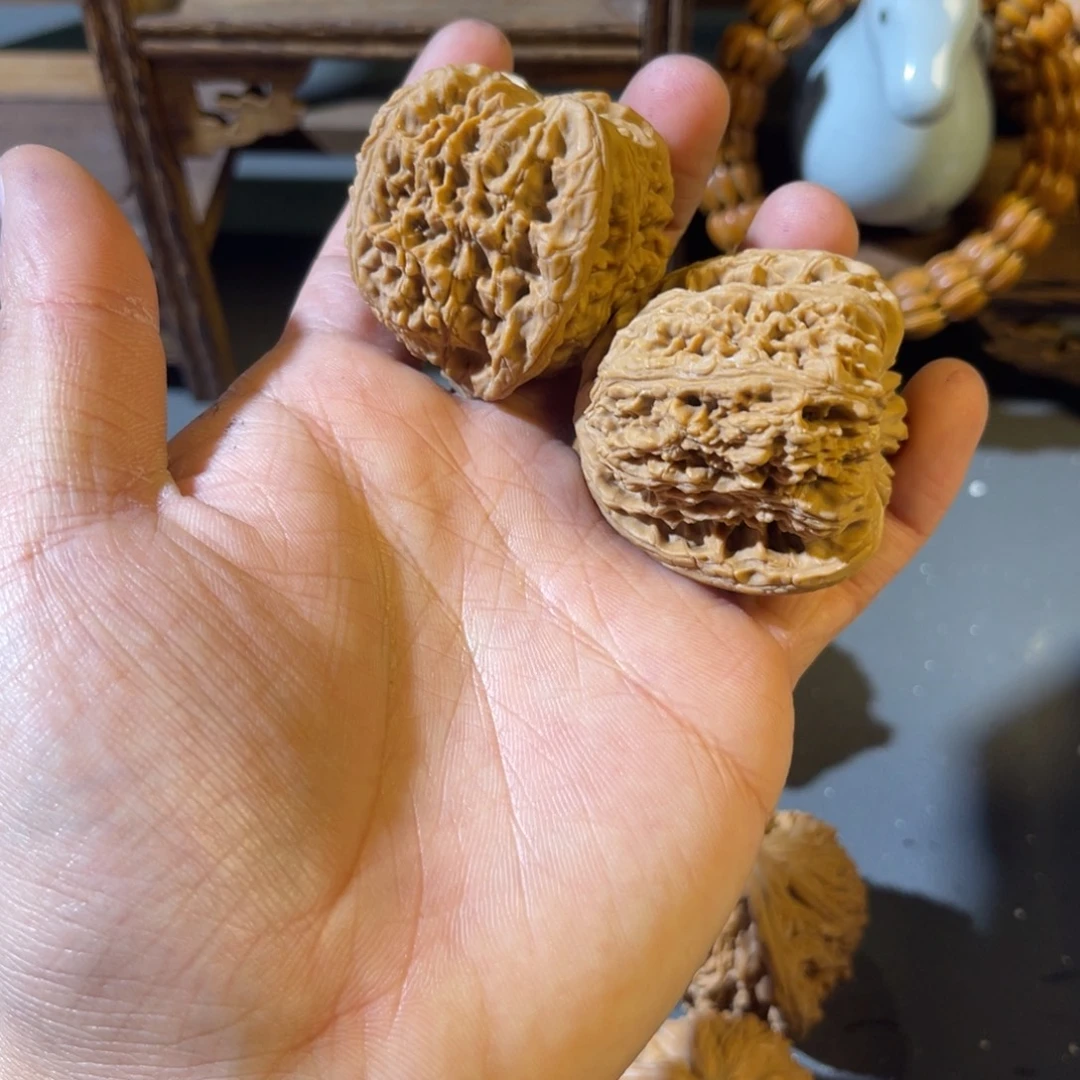 爱****文玩核桃吊坠hjjjjn
