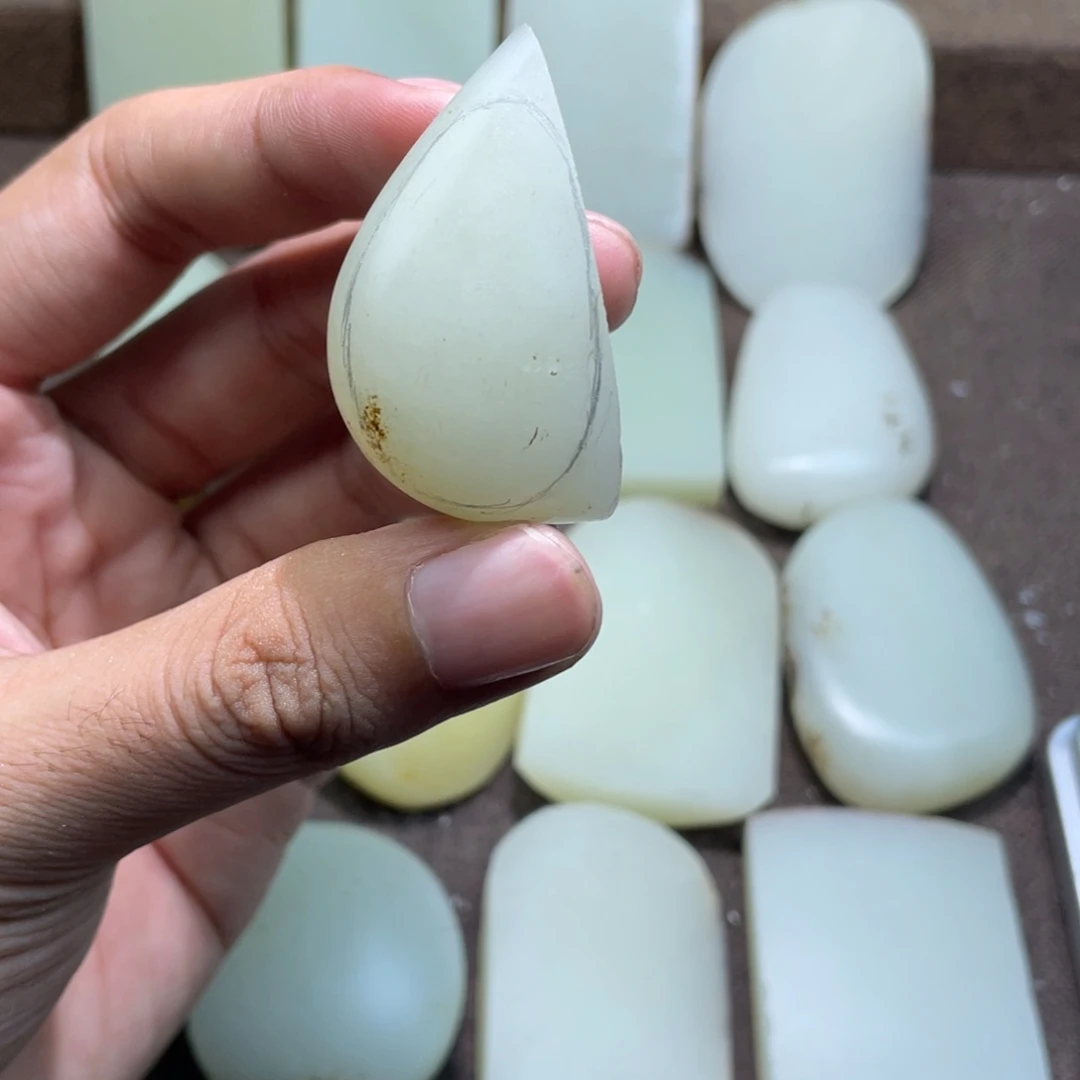 张***龙定制和田玉未镶嵌和田玉