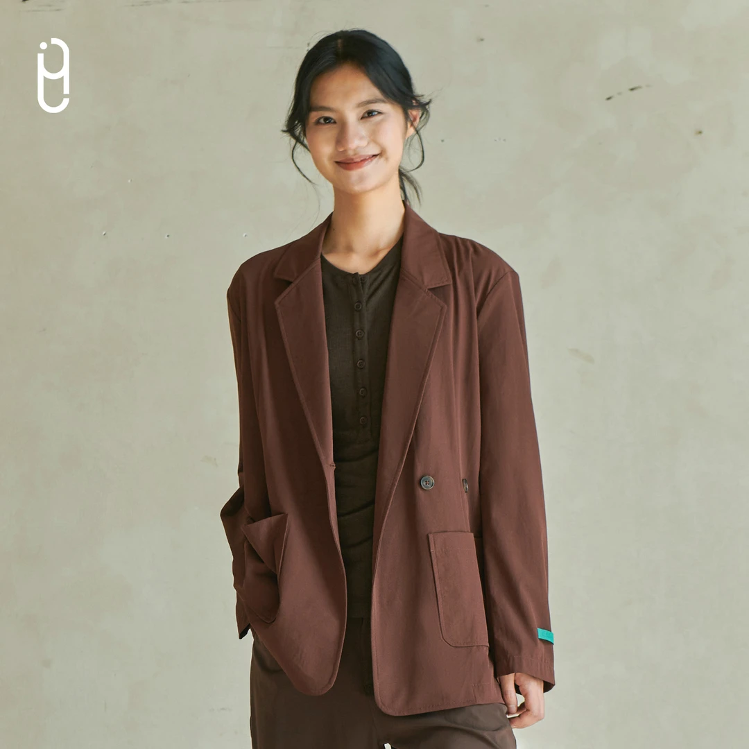 YLI高智风休闲西服立体剪裁宽松藏肉翻领外套办公室通勤百搭大衣