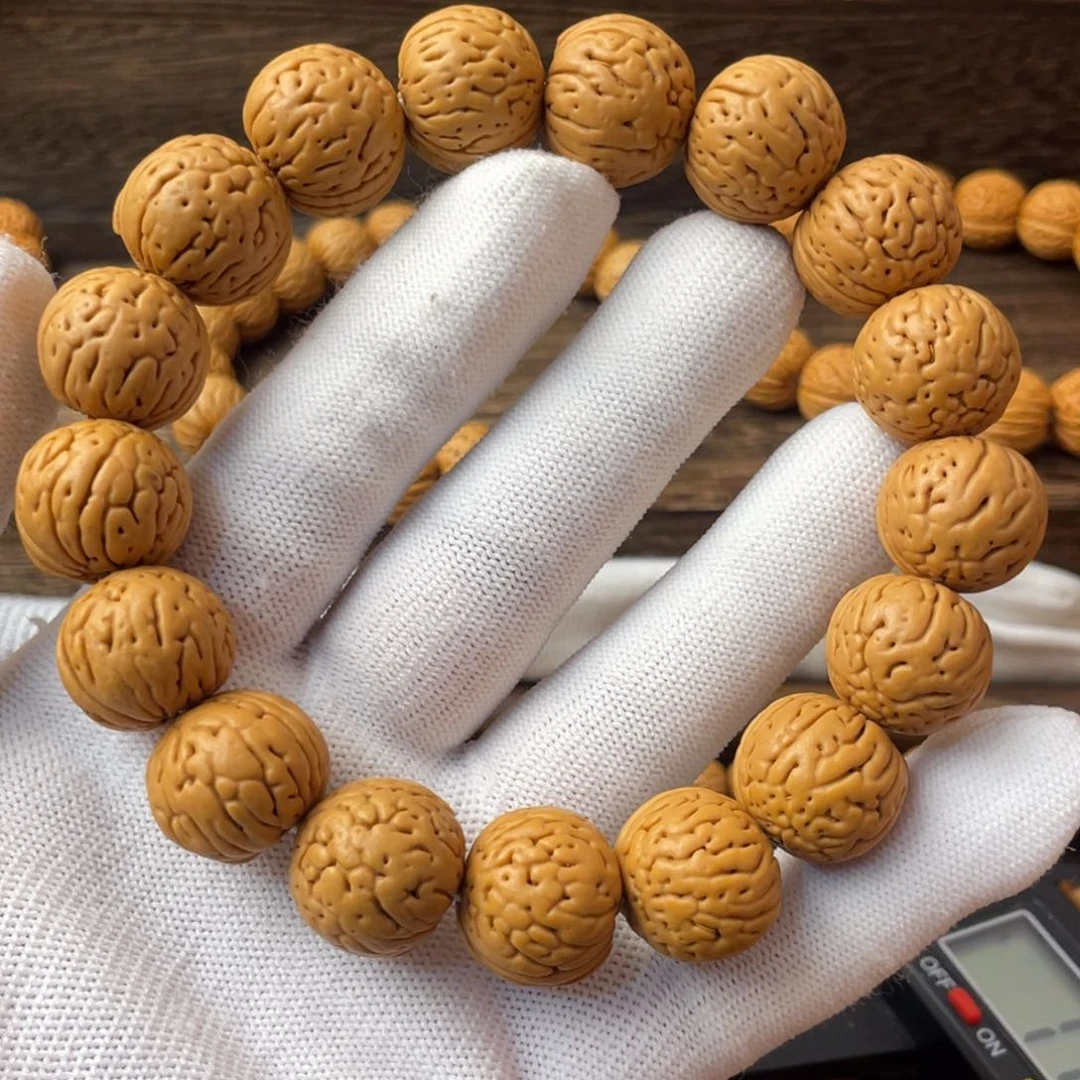 吊坠桃核大元宝手串