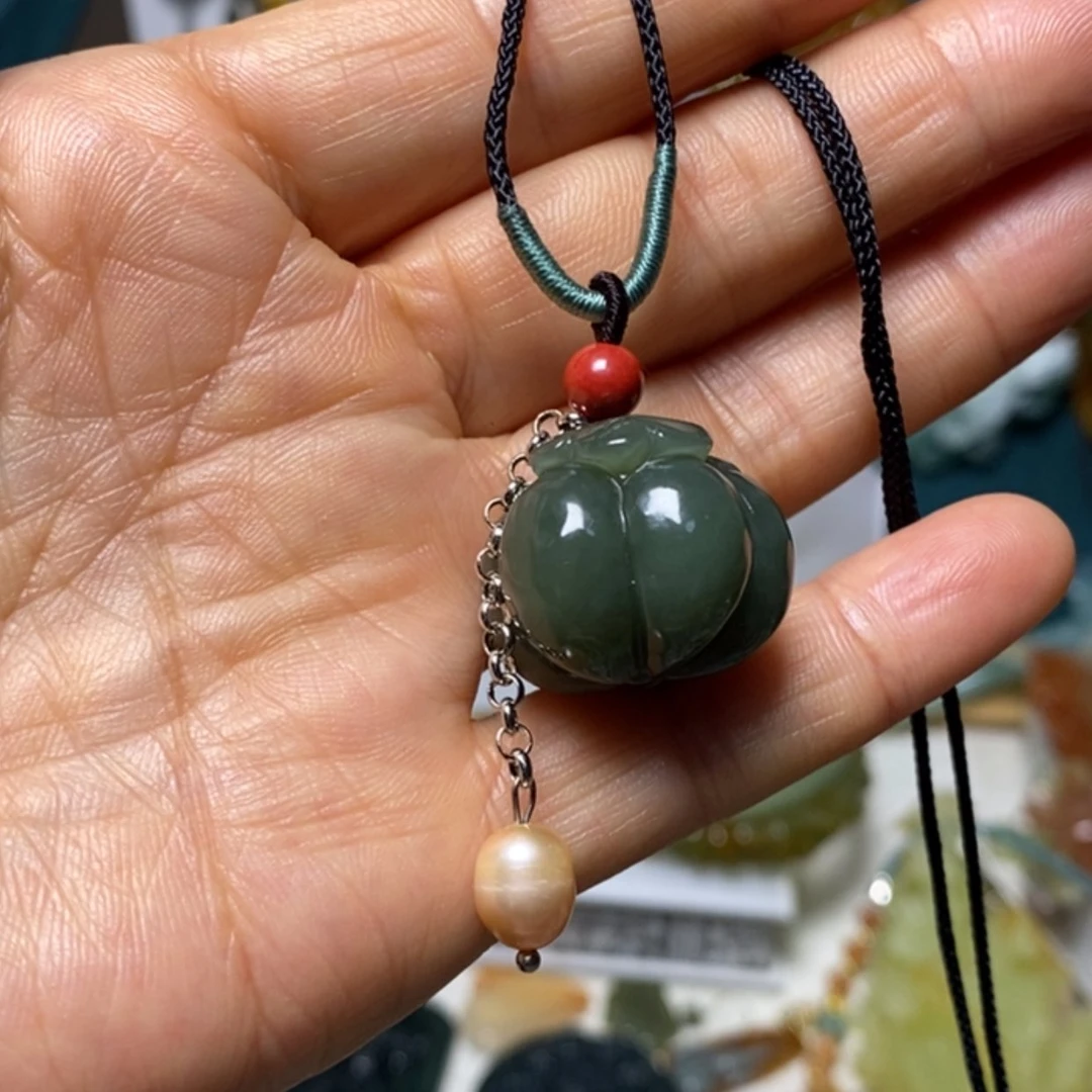 【闪购商品】翡翠吊坠(赠链)未镶嵌