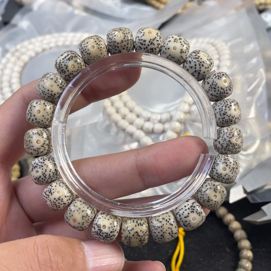 星月菩提手串石玉料大眼