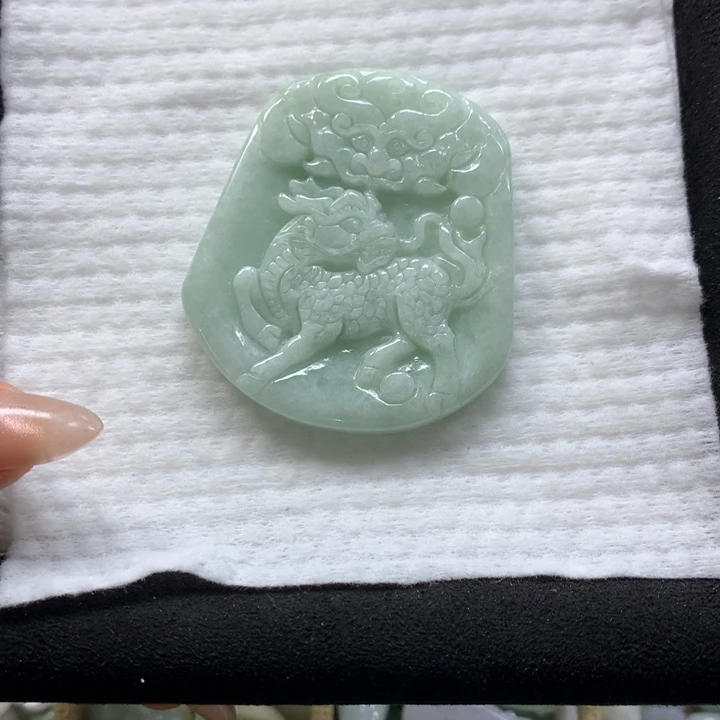 翡翠未镶嵌颈饰缅甸A货翡翠