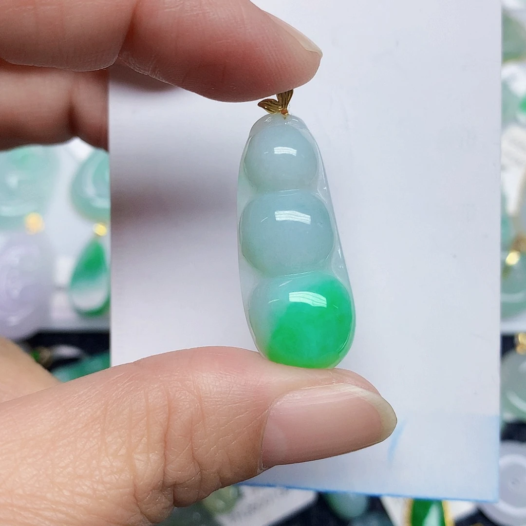 翡翠18K金镶嵌颈饰377884