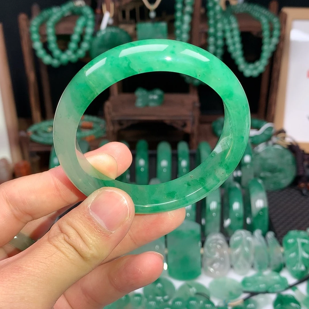 石英质玉手镯未镶嵌圈口56.8