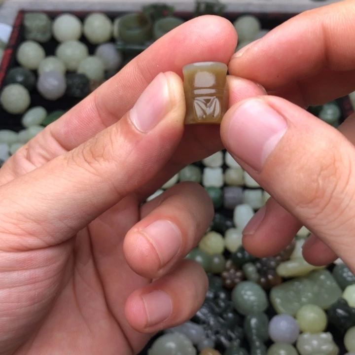 【闪购商品】和田玉未镶嵌颈饰