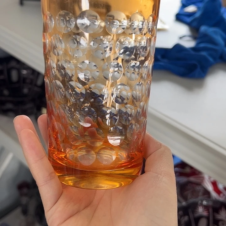 平底款水晶玻璃微瑕一个