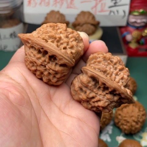 【闪购商品】文玩核桃把件45官帽