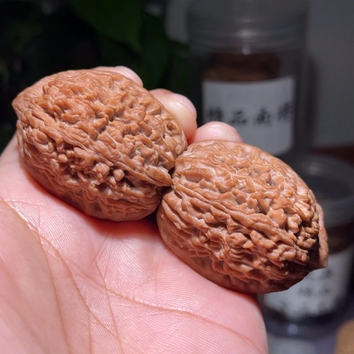 文玩核桃吊坠            35