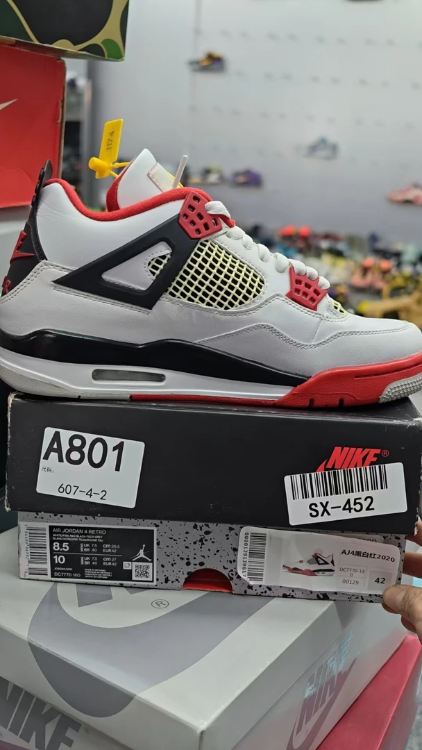 nike aj4黑白红高帮 全新原盒 42码 12.5 sun A801