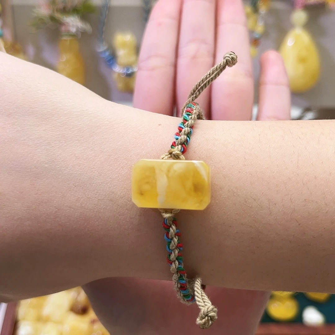 未镶嵌琥珀裸石手绳