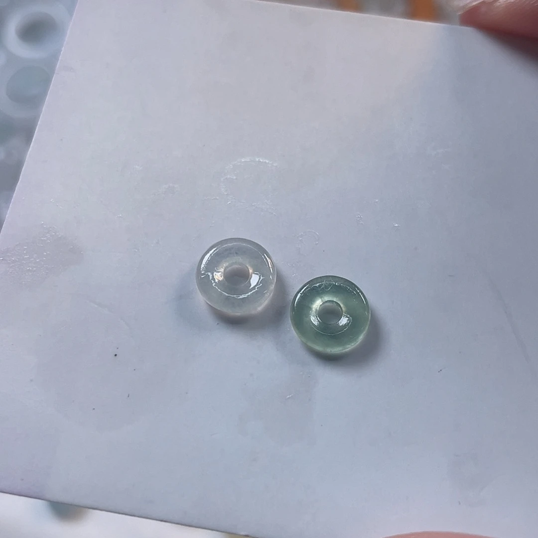 定制翡翠未镶嵌2颗