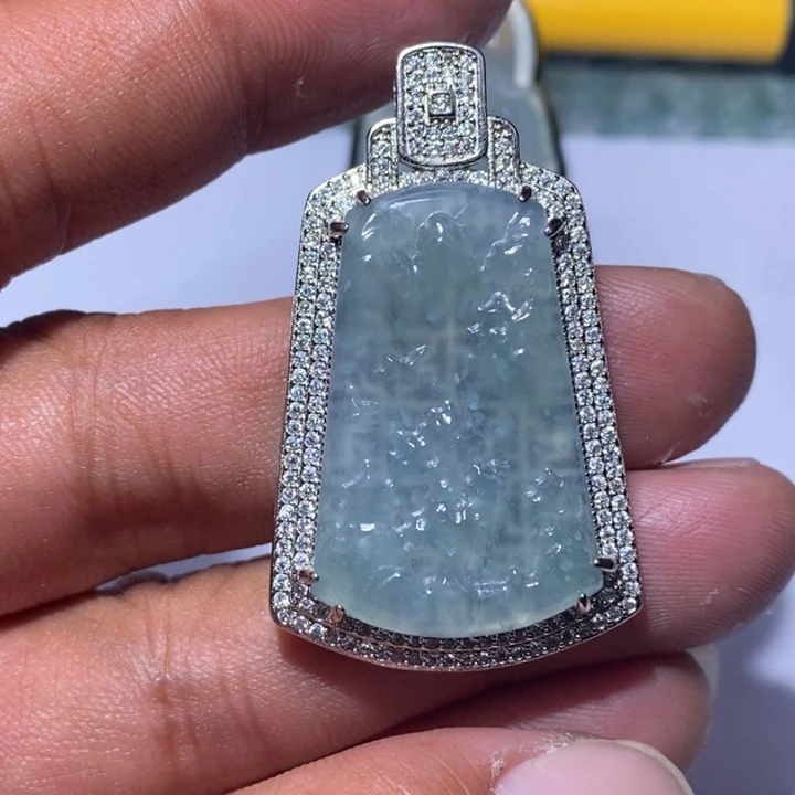 翡翠未镶嵌颈饰天然翡翠