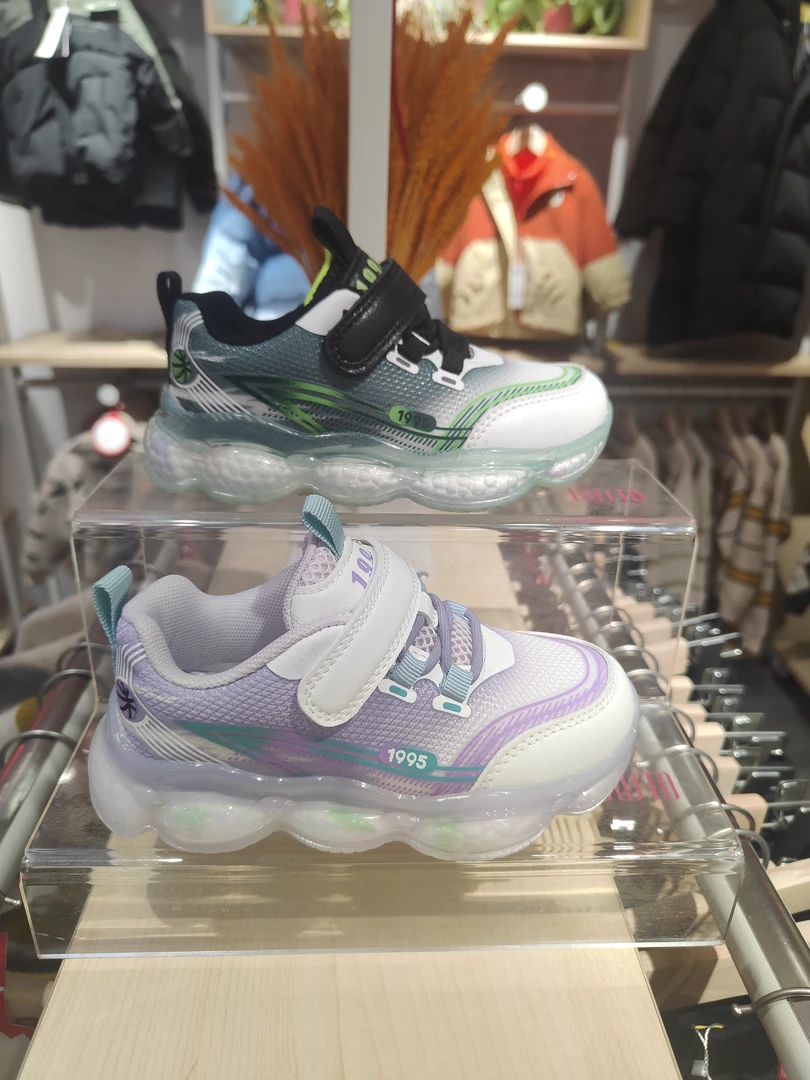 达巴春季新款休闲鞋