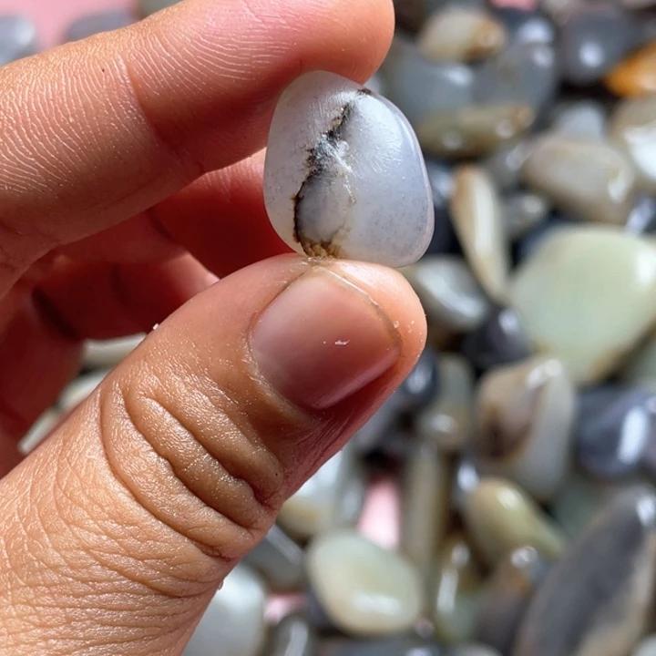 和田玉未镶嵌珠宝奇石