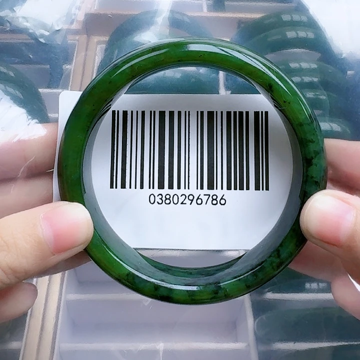 和田玉（碧玉）手镯未镶嵌62微瑕