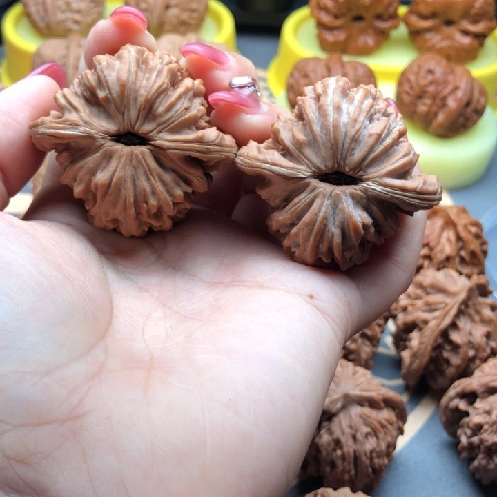 文玩核桃吊坠44全品楼