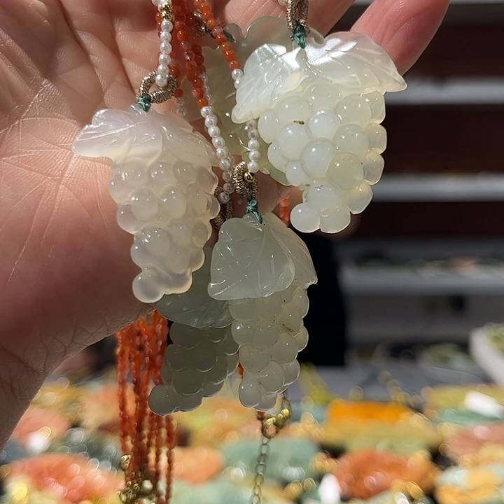 岫玉未镶嵌毛衣链