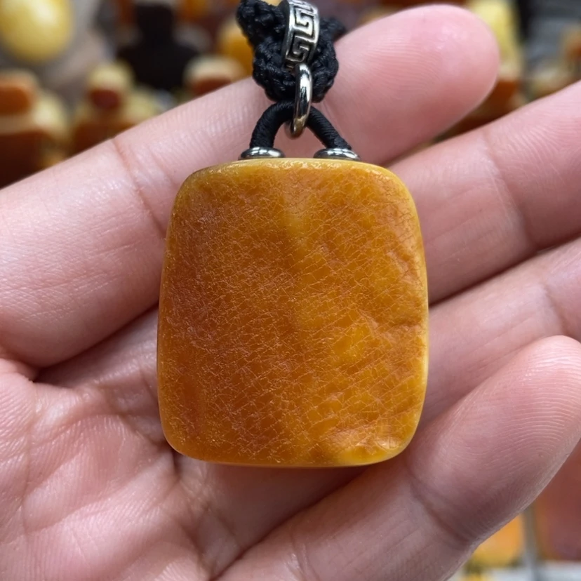 【闪购商品】琥珀颈饰未镶嵌