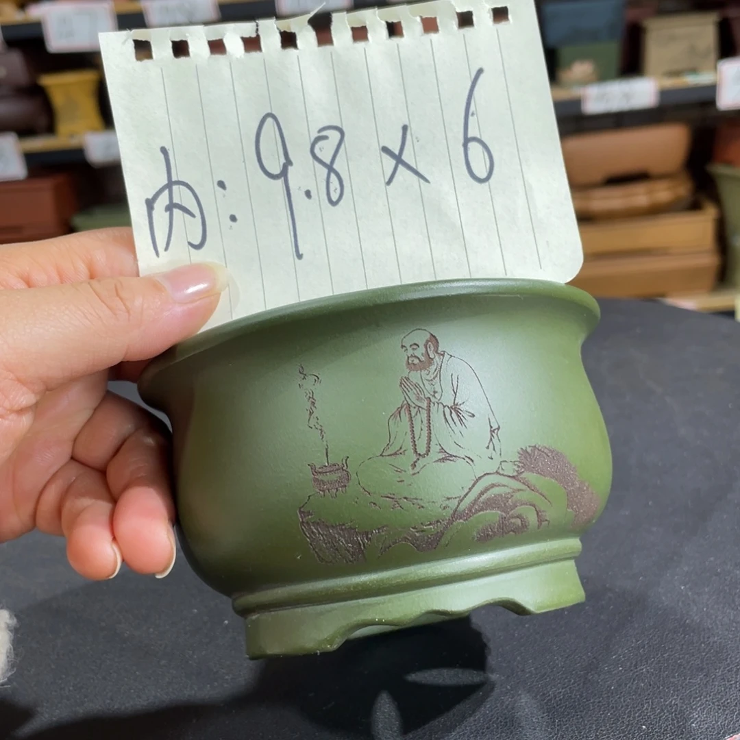 紫砂花盆紫砂花盆在这里