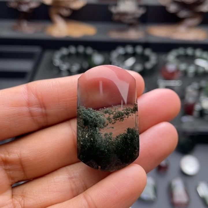 水晶未镶嵌颈饰绿幽灵无事牌定制