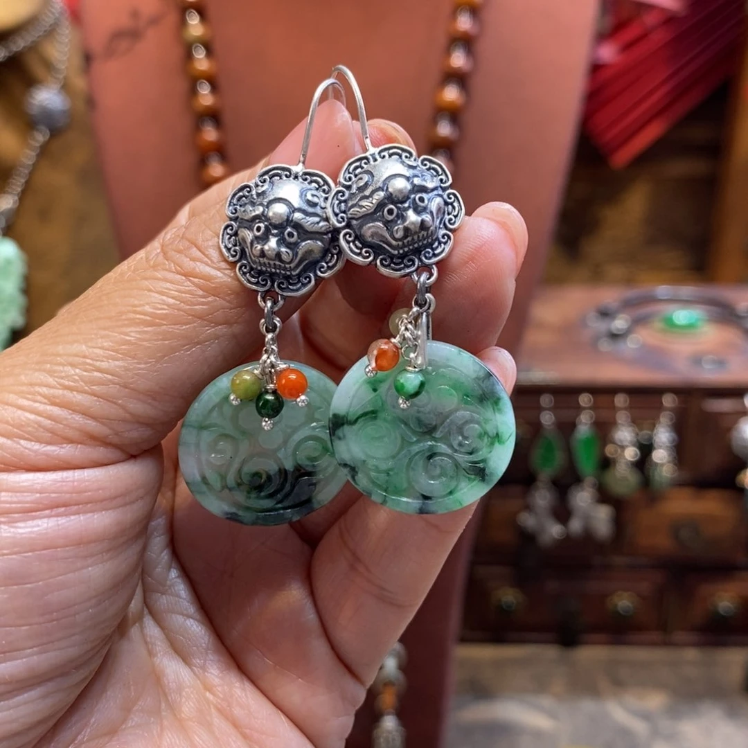 翡翠吊坠(赠链)未镶嵌