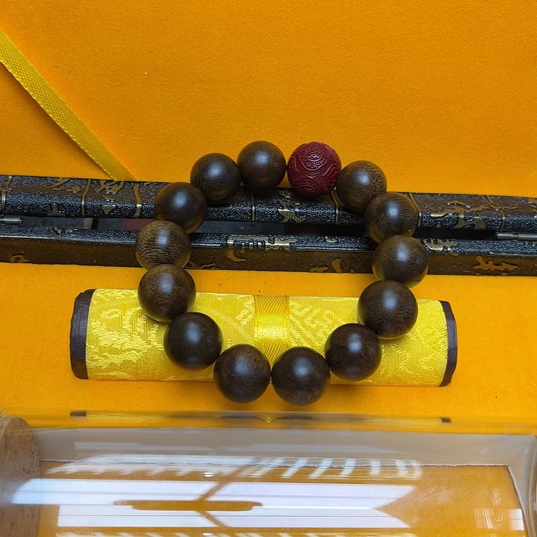 大叶紫檀（黑酸枝木类）