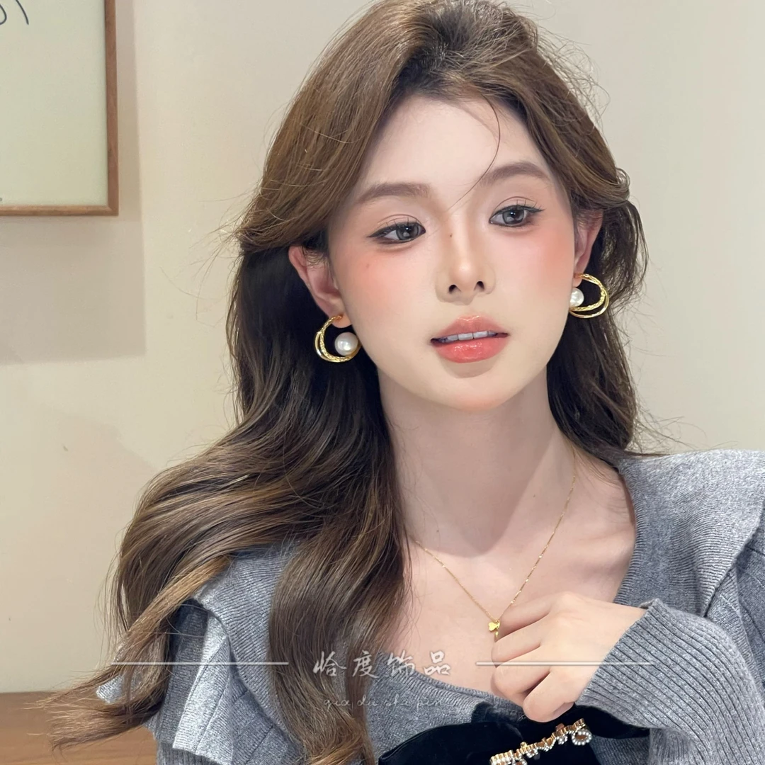 【恰度】法式轻奢金色镂空线条珠珠耳钉