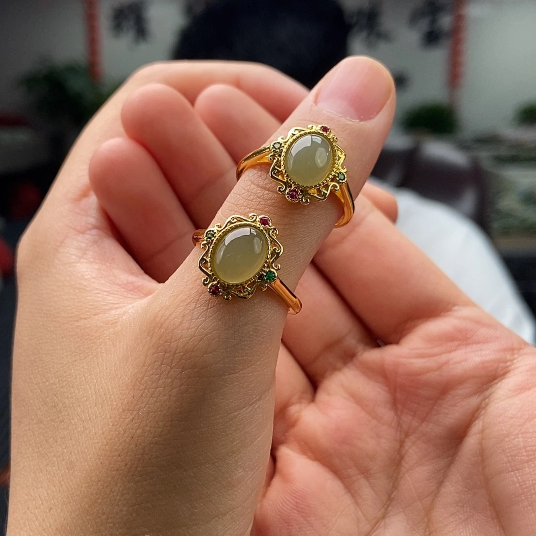 和田玉戒指未镶嵌颜色多样性发拍一发一