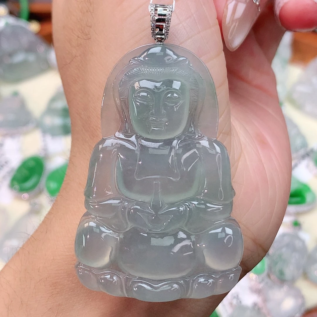 颈饰18K金镶嵌翡翠观音