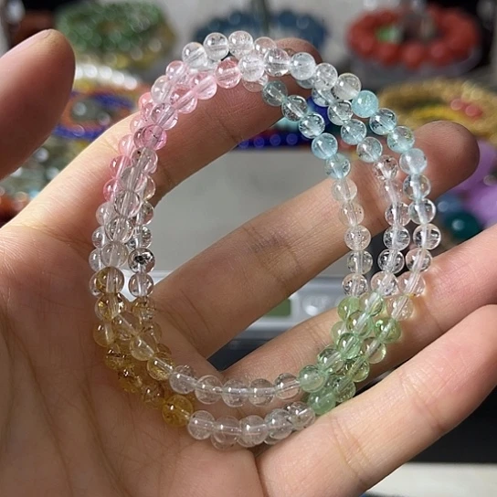 托帕石手链未镶嵌矿坑