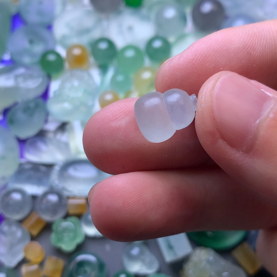 定制翡翠未镶嵌珠子