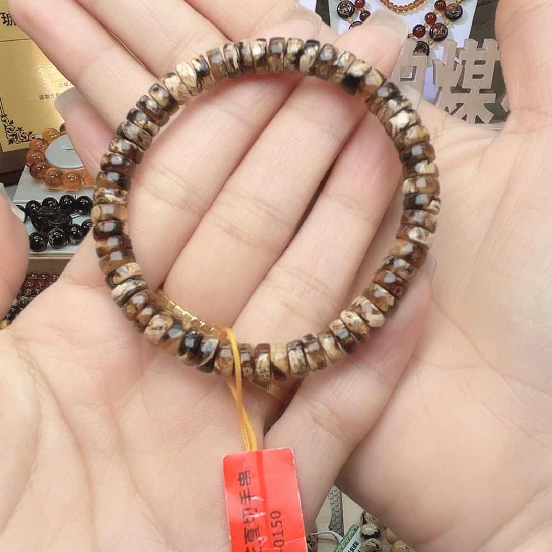 琥珀未镶嵌裸石6+