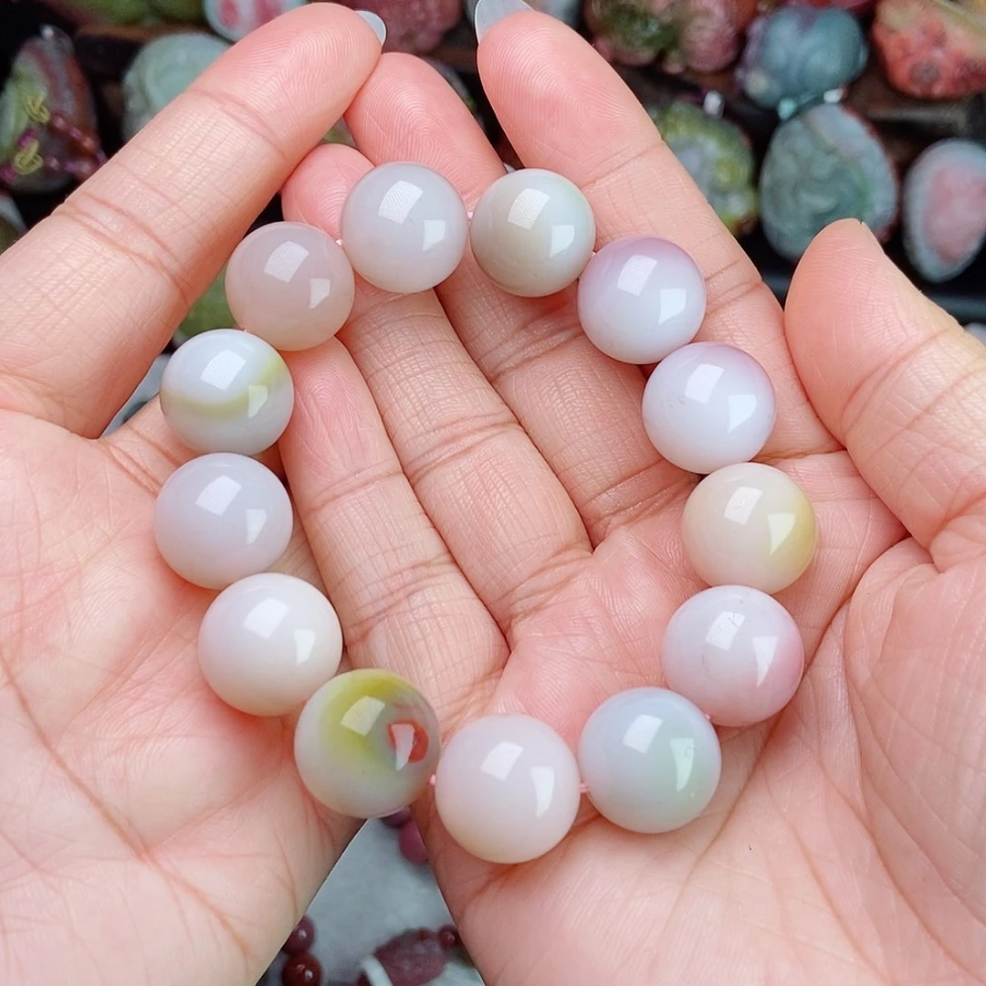 未镶嵌石英质玉（盐源）珠宝半成品