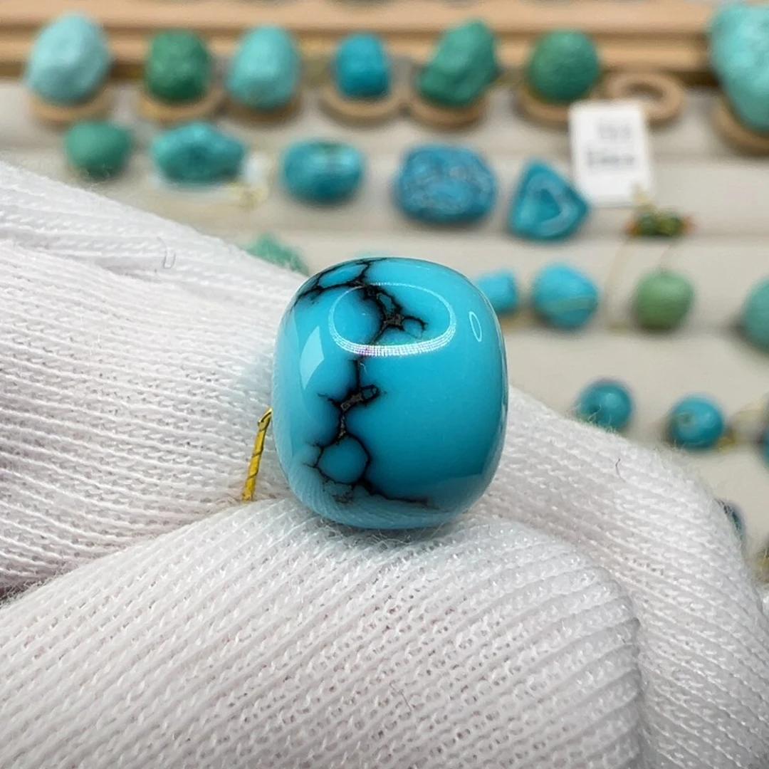 绿松石配饰未镶嵌