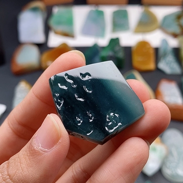 满****定制翡翠未镶嵌翡翠
