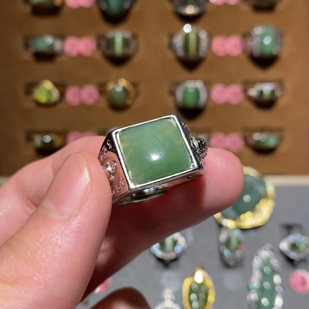 和田玉未镶嵌戒指