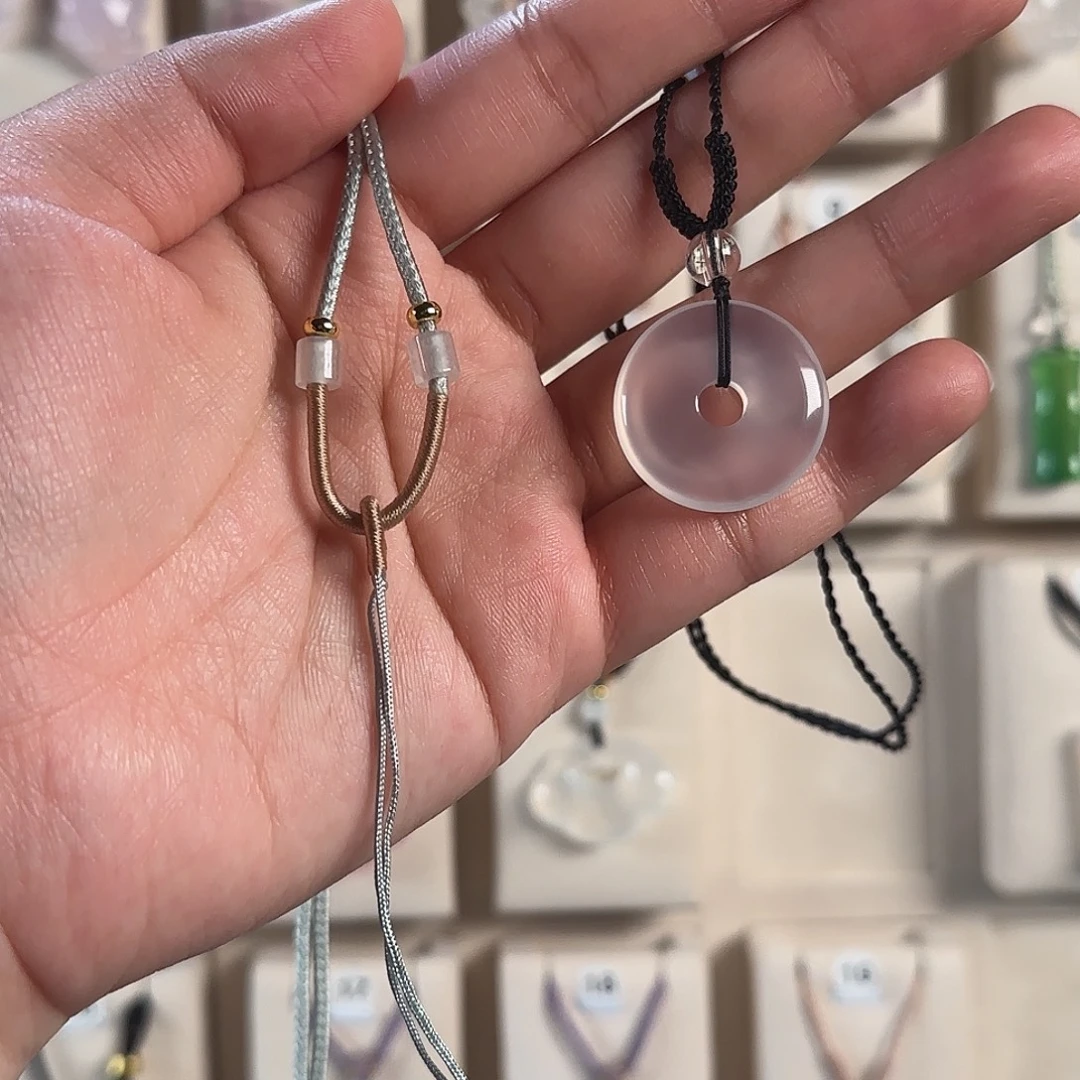 周***g玛瑙/玉髓未镶嵌颈饰