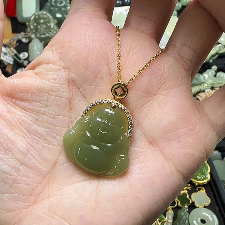 吊坠(赠链)银S925镶嵌和田玉s****?