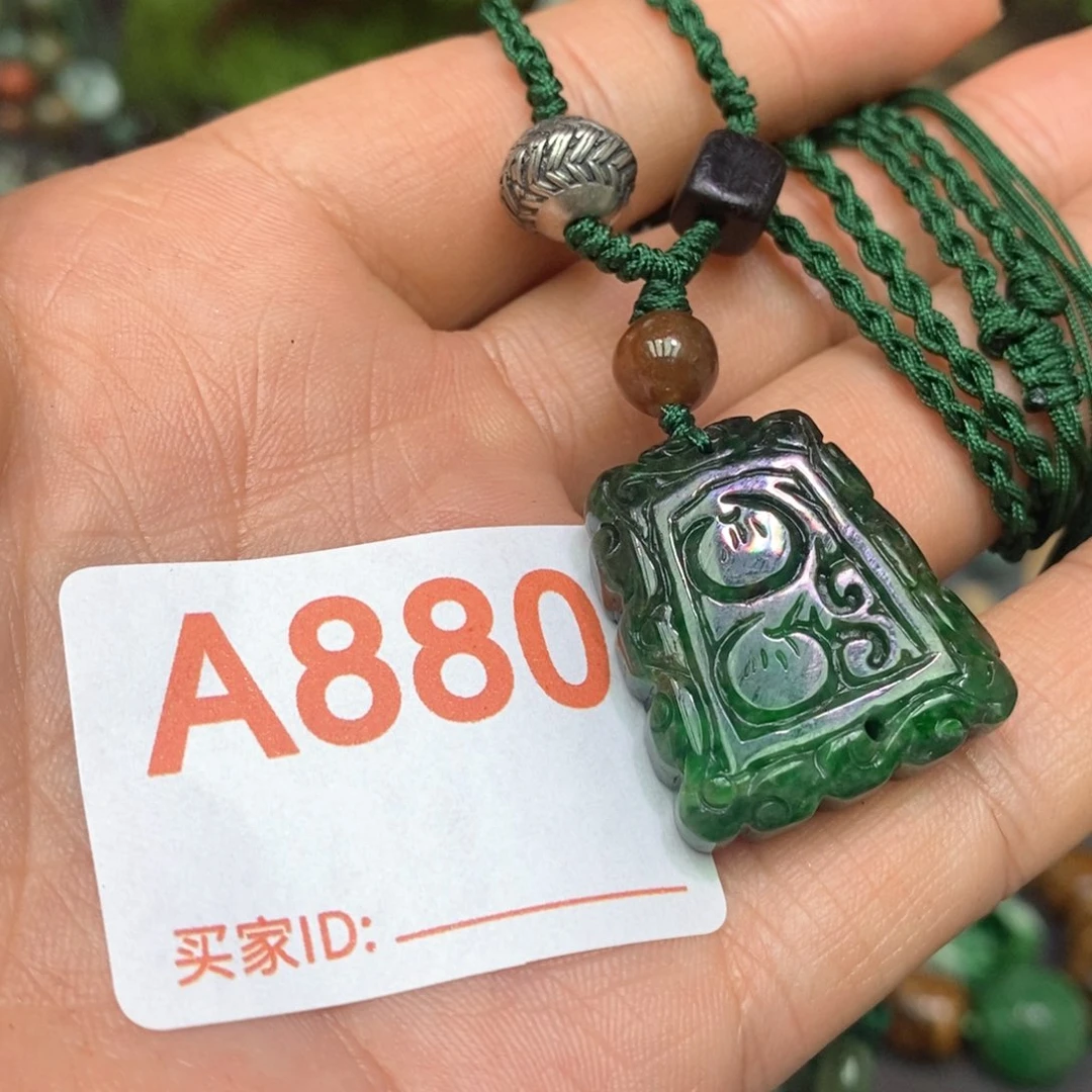 翡翠颈饰银S925镶嵌漂亮美眉
