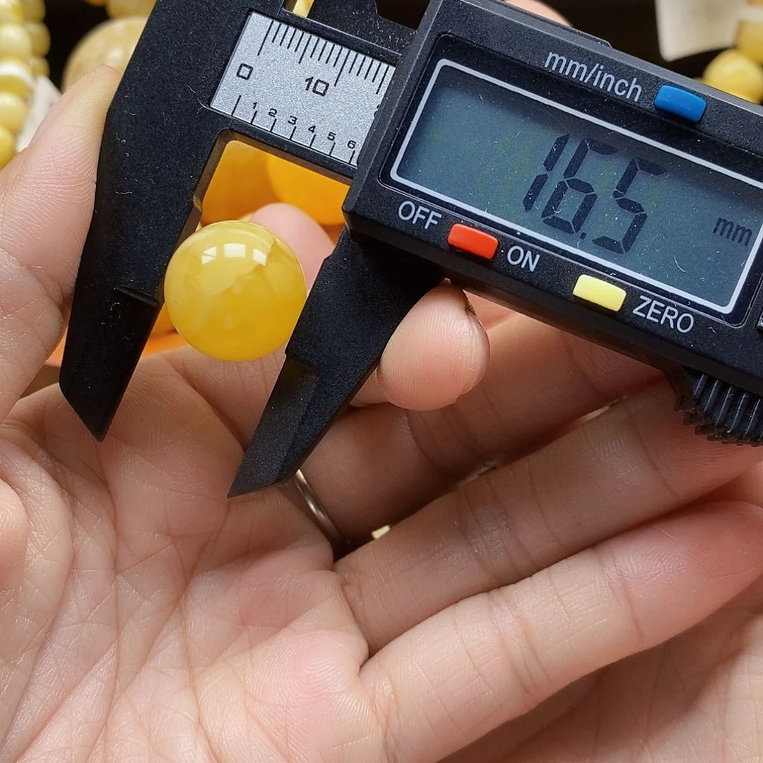 未镶嵌琥珀珠宝奇石